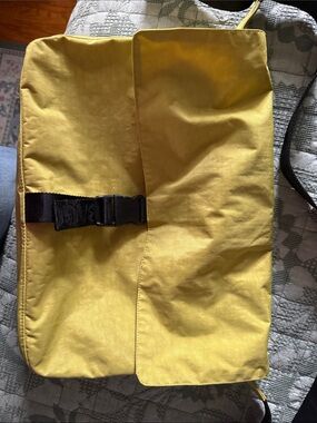 BAGGU Lemongrass Nylon Crossbody Messenger Bag